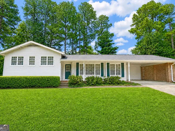 2523 Andover Dr, Dunwoody, GA 30360