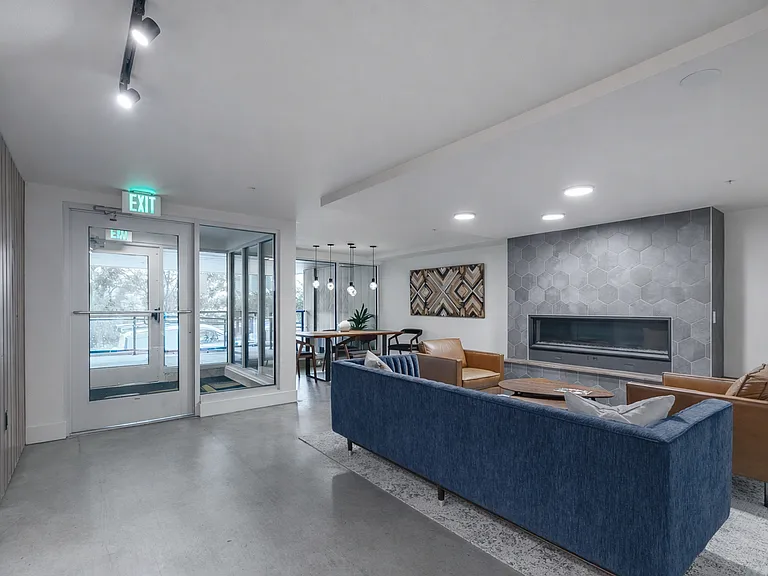 Bell View Apartments — Photo 16