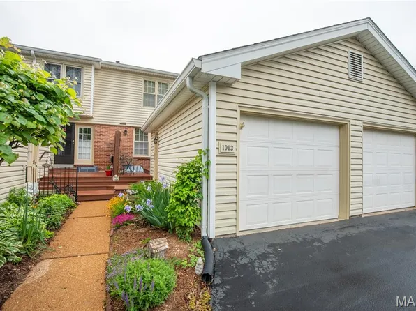 1013 Brooksgate Manor Dr, Saint Louis, MO 63122