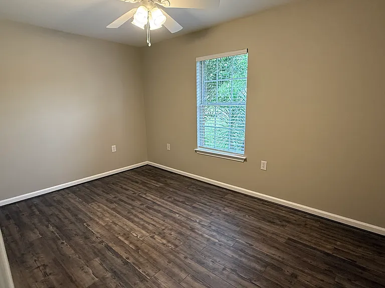 14287 Lexington Dr — Photo 19