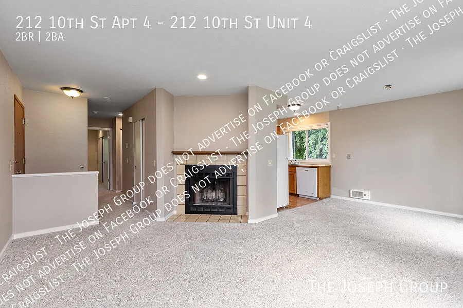 Chic 2-Bedroom Home in Kirkland! — Photo 2