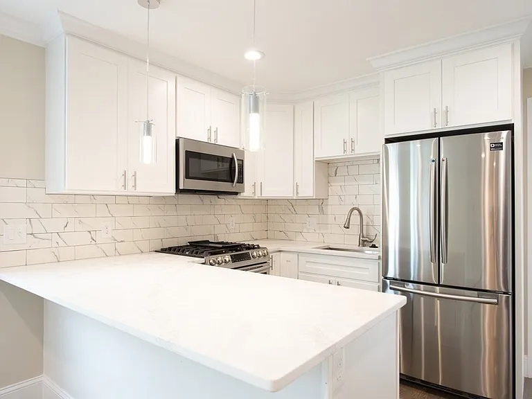 80 Cottage St #2 — Photo 1