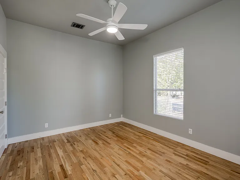 1303 Canterbury St — Photo 15