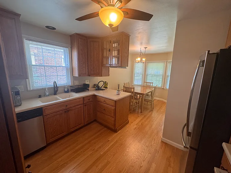 214 N Connecticut Ave — Photo 11