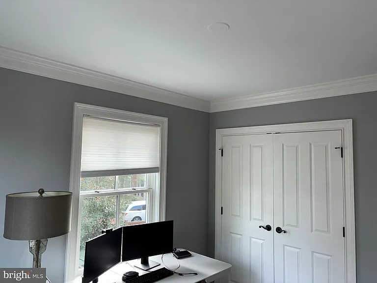11 Chestnut St — Photo 27