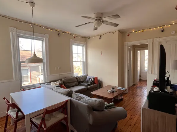 72 Nash St #2, New Haven, CT 06511