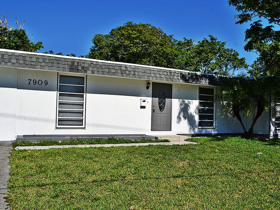 1st image of 7909 NW 70th Ave