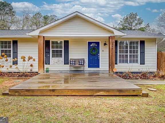 2nd image of 2089 Moore Rd