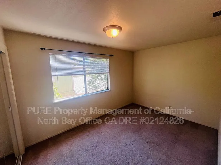 214 Main Cir — Photo 5