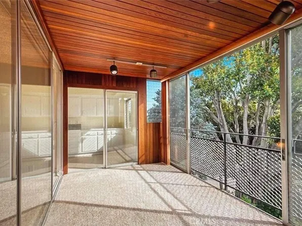 289 S Barrington Ave #A311, Los Angeles, CA 90049