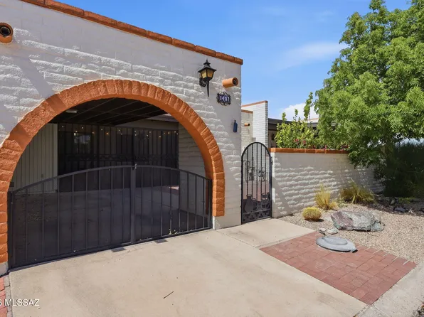 1407 W Placita Apache, Green Valley, AZ 85622