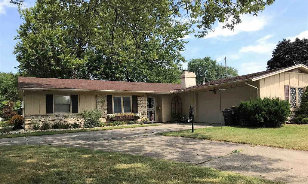 2605 Hazelwood Ave photo 1