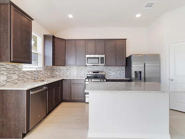 6210 Pocono Dr — Photo 11