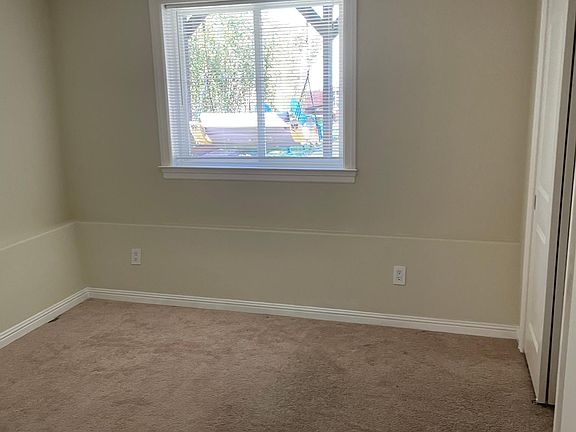 4th image of 1436 Ulloa St #1