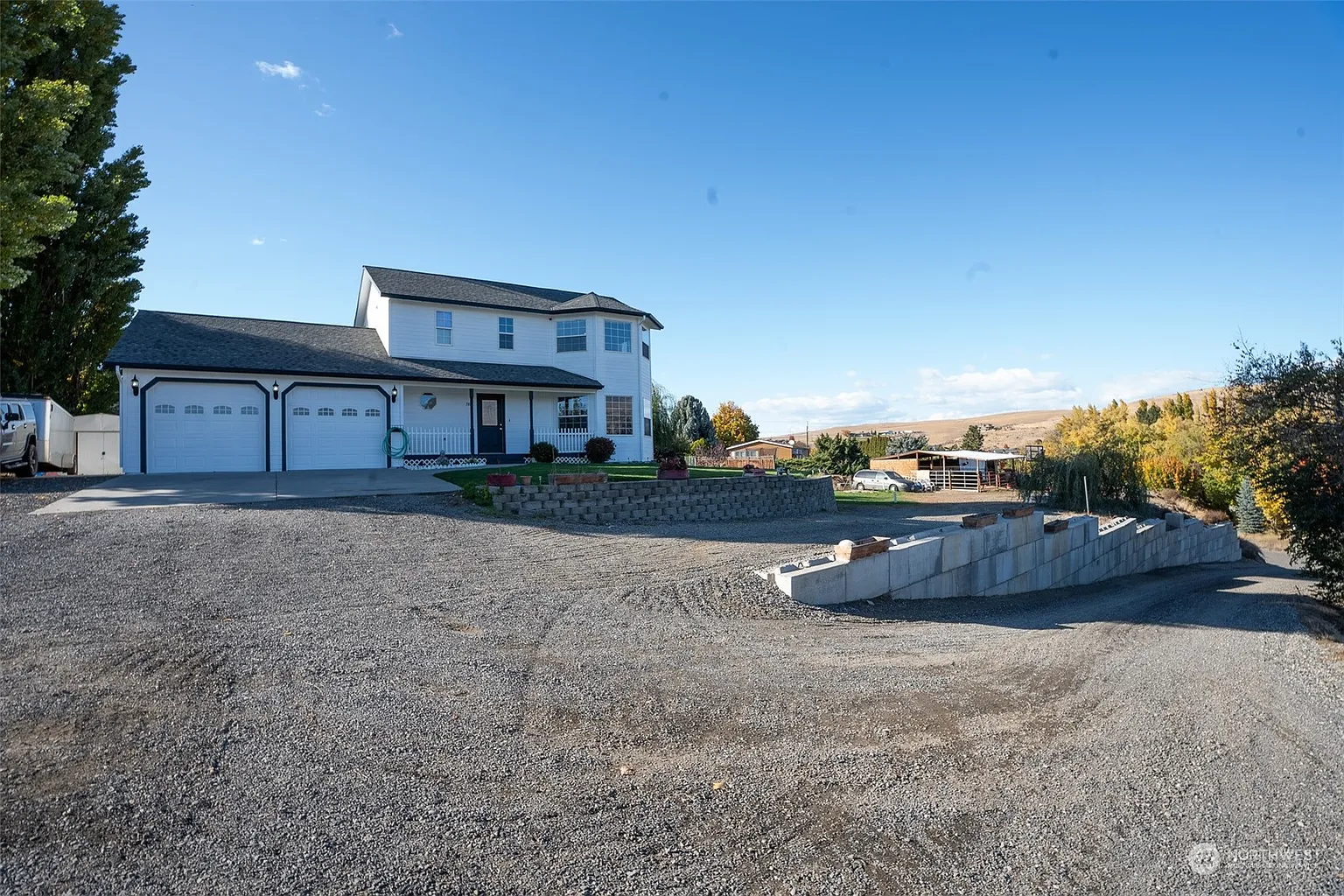 705 N Nile Avenue photo 1