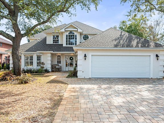 5th image of 4400 Windlake Dr