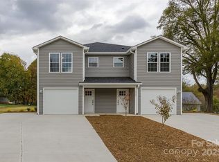 2014 Crown Point Dr, Albemarle, NC 28001