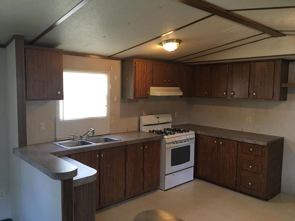 2nd image of 67 Alder Ct