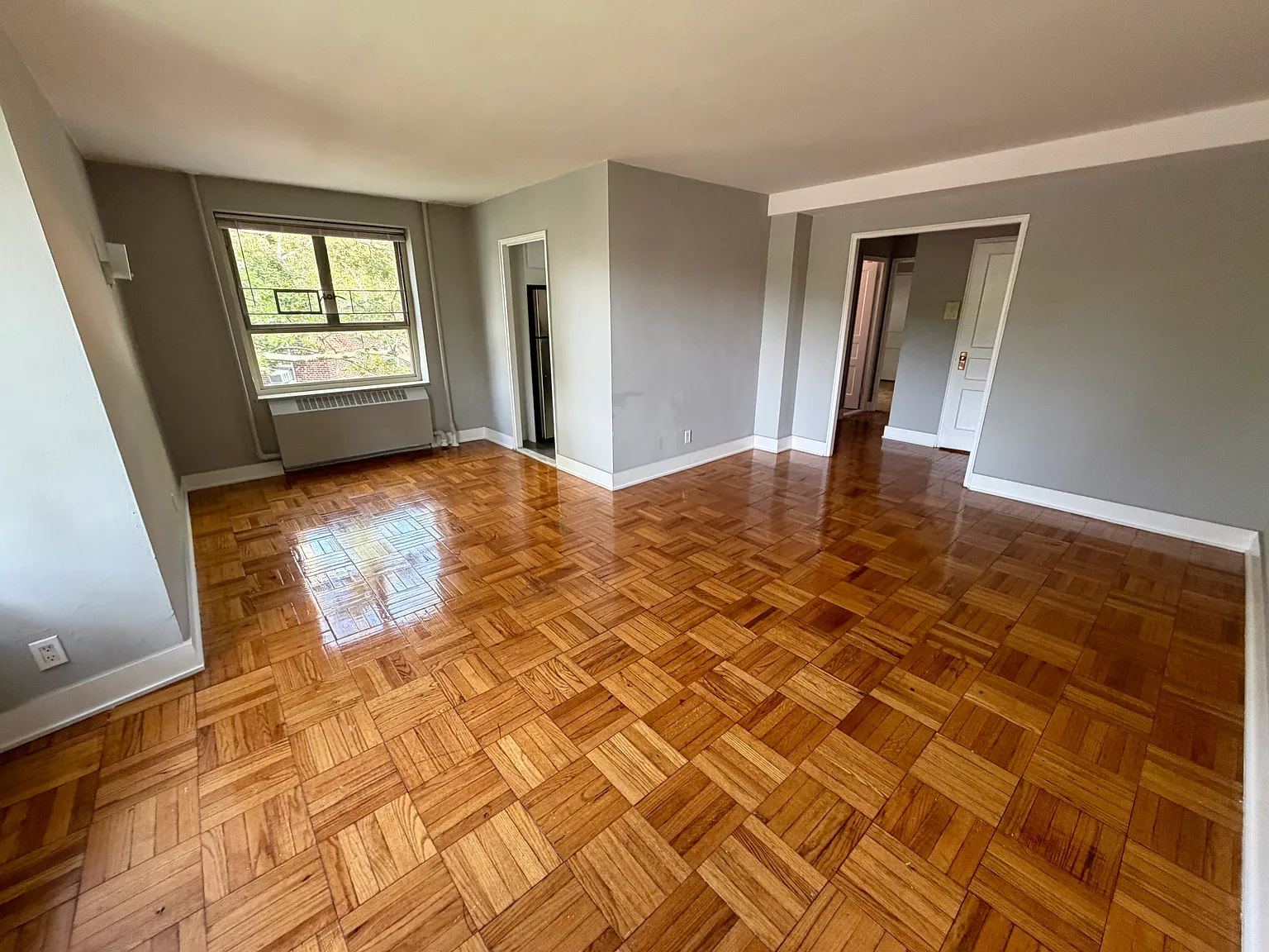 194th St, Fresh Meadows — Photo 1