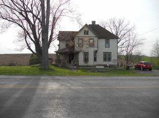 780 Ninefoot Rd, Clyde, NY 14433