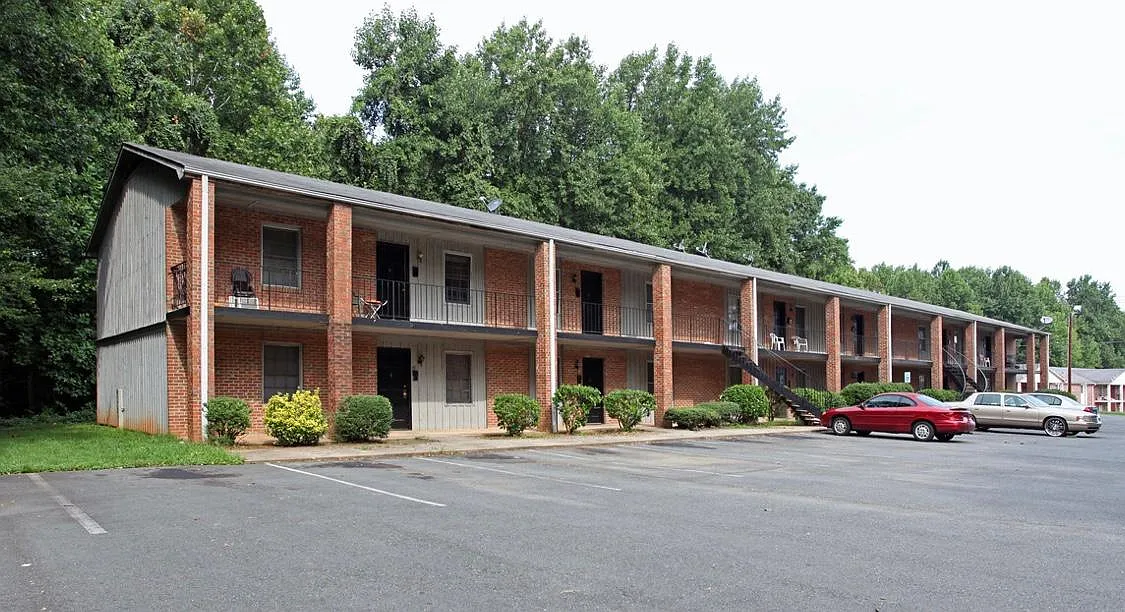 Building Photo - 915 Delmonte Dr #N0