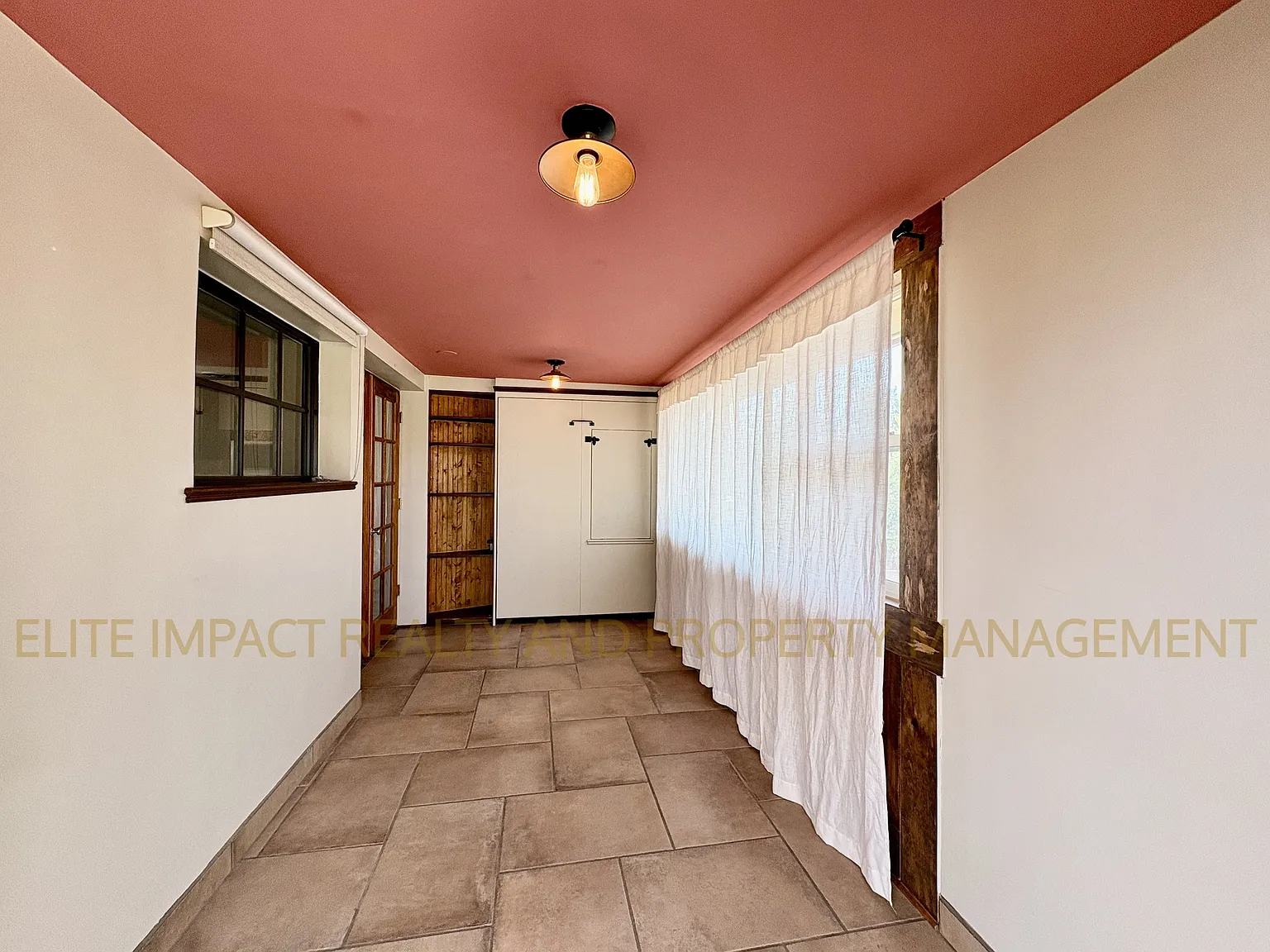 2819 North Woodland Avenue - 2 — Photo 3