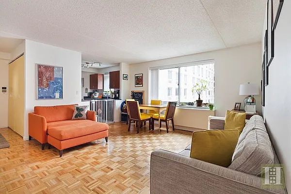 Rented by Halstead Real Estate | media 6