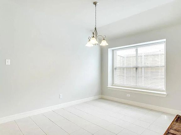 3rd image of 4616 Evanshire Way