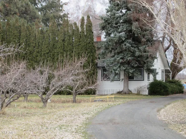 1751 Hiland Rd, Tieton, WA 98947