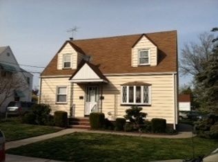 39 Cloverdale Rd, Clifton, NJ 07013