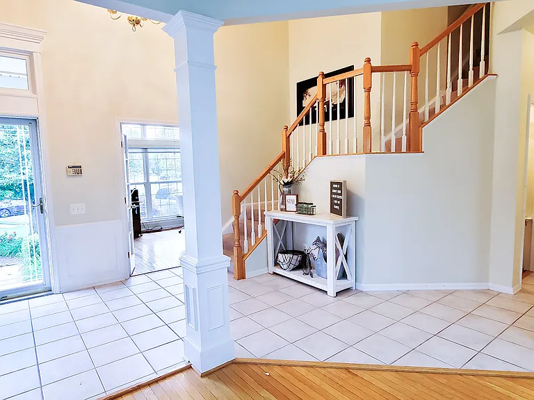 Foyer - 1