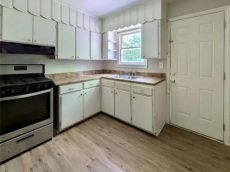 1385 Nash Rd NW — Photo 5