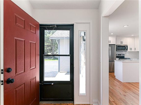 5th image of 260 Sweet Allen Farm Rd APT B6