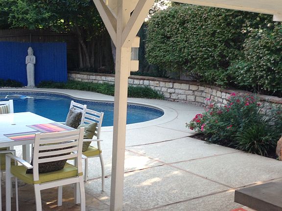 2nd image of 2502 Margaret Dr