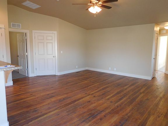 2nd image of 2642 N Maple Grove Rd