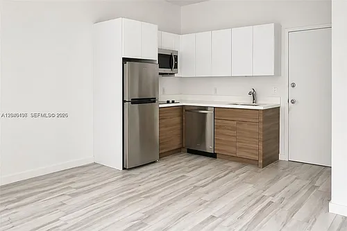 1560 Meridian Ave #206 Photo 1