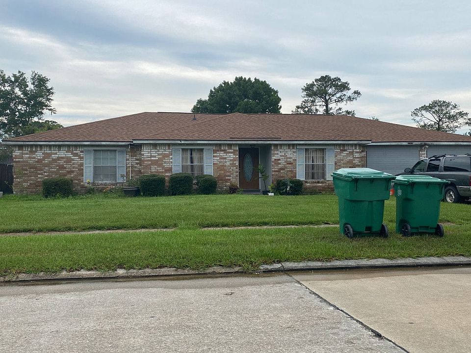 1st image of 318 Driftwood Cir