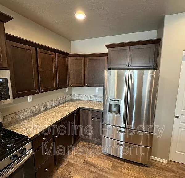 511 Diamond Lake St — Photo 64