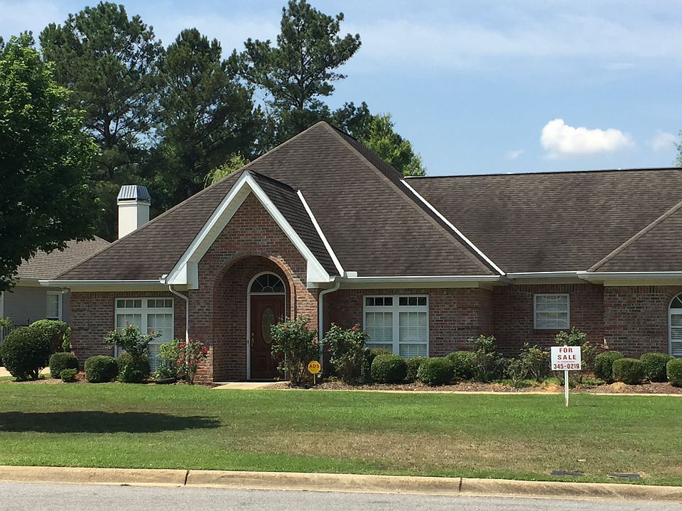 1st image of 2842 Lake Crest Dr