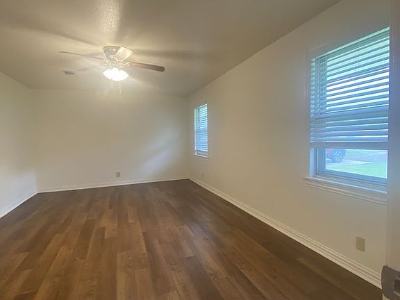 5th image of 2606 Avenue F