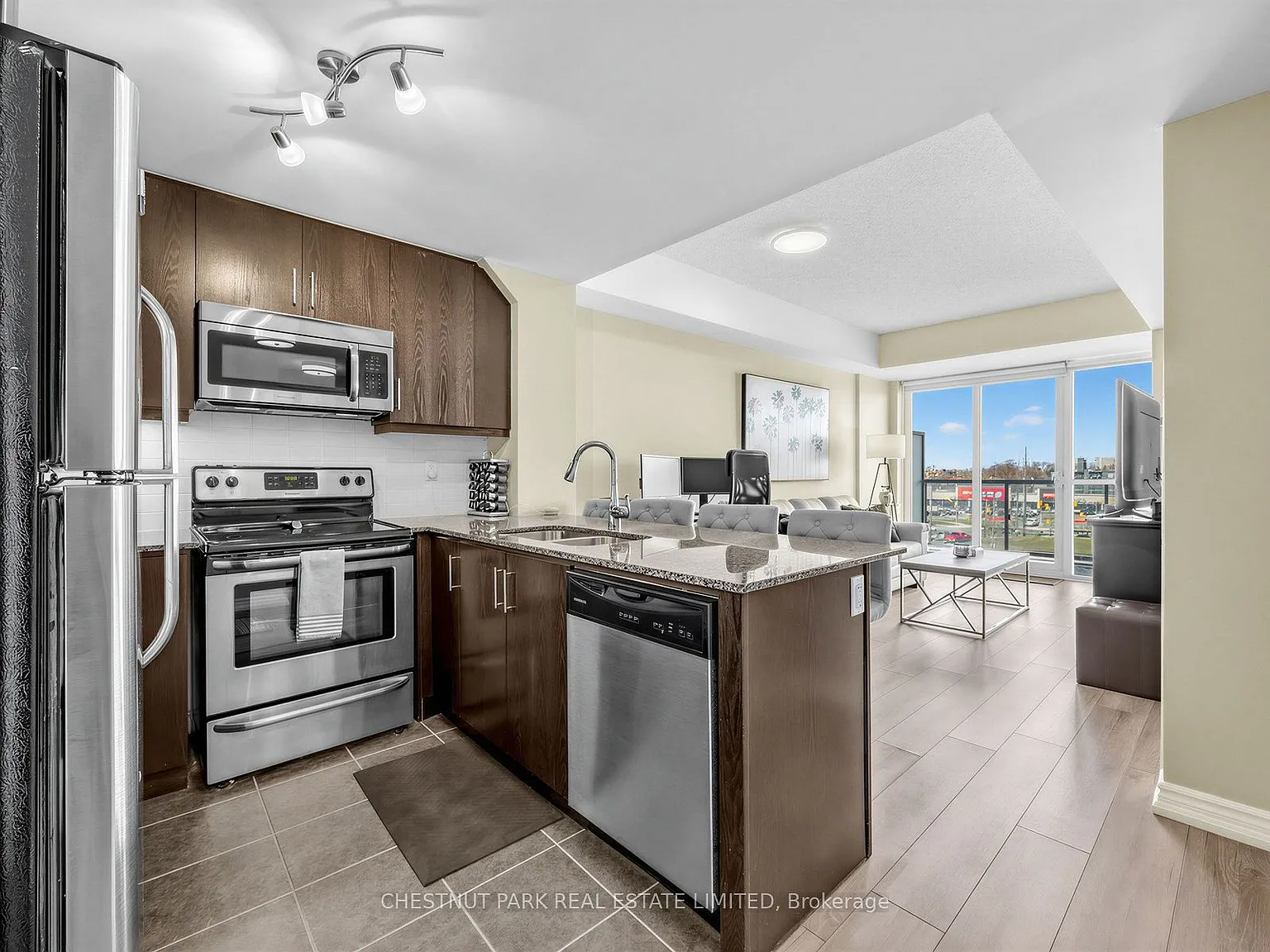 15 James Finlay Way #613 photo 1