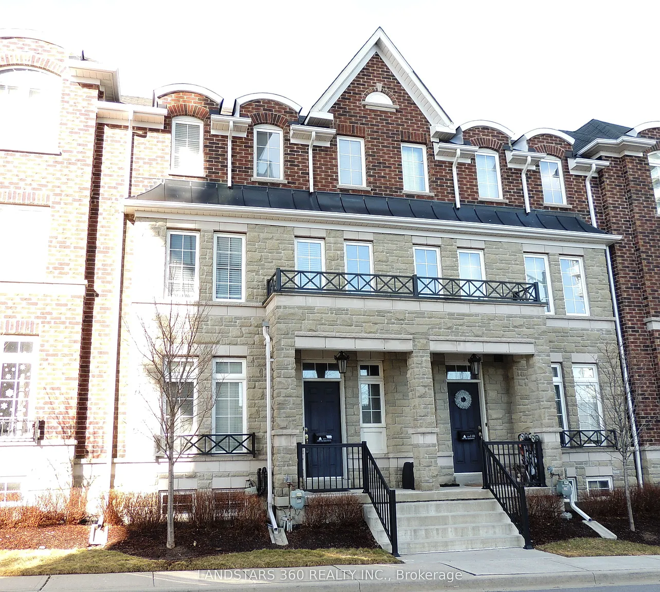 109 The Queensway #109 photo 1