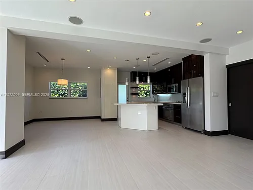 2209 Red Rd Photo 1