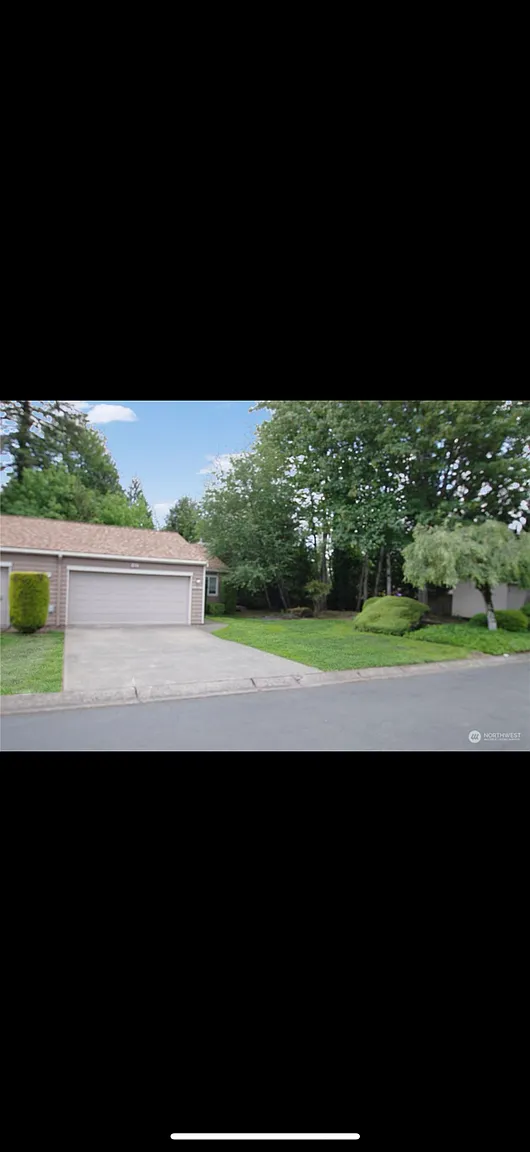 25412 213th Pl SE photo 1