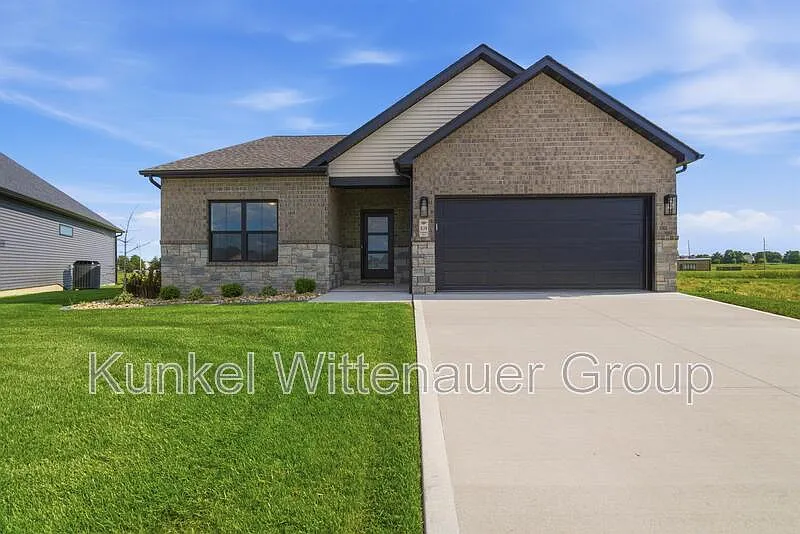 829 Bushwood Way