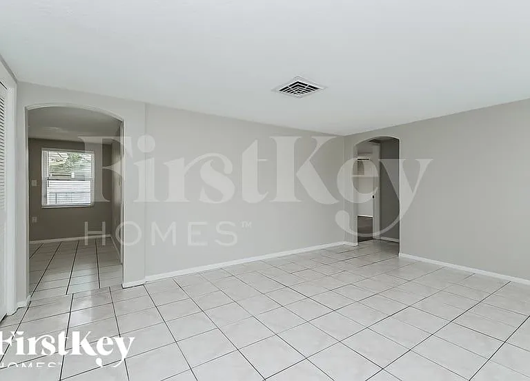 7825 Embassy Blvd — Photo 3