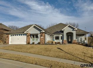 1725 S 189th Ct, Omaha, NE 68130