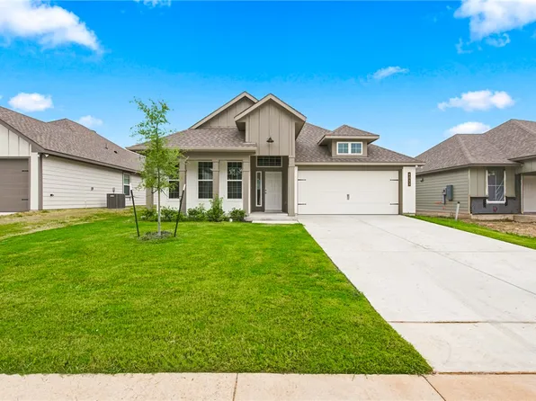 6053 Badger St, Bryan, TX 77807