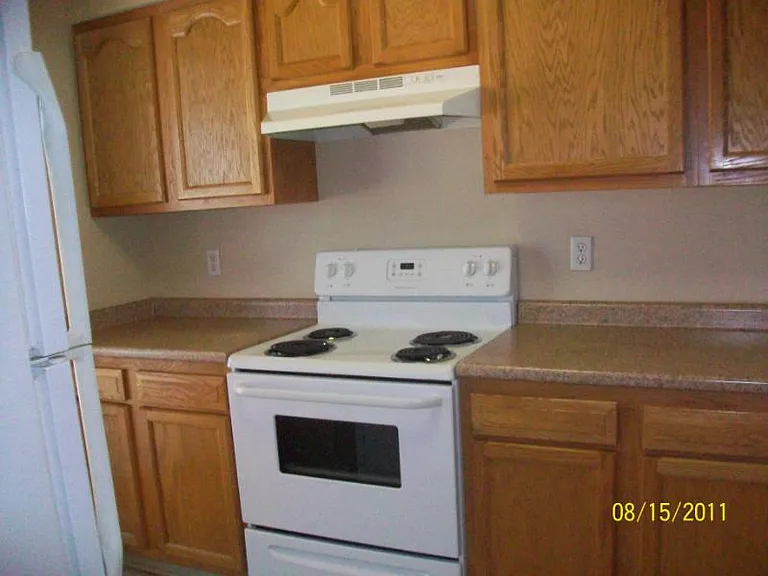 4620 Pontchartrain Dr #J — Photo 7