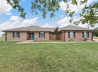 112 Gerhard Dr, Riesel, TX 76682